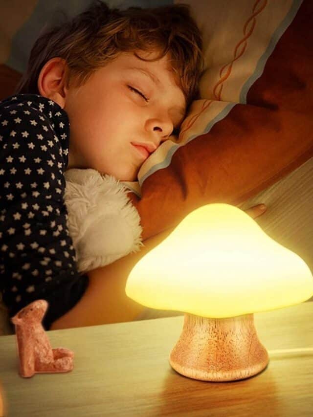 Check Out The 11 Best Night Lights For Nursing